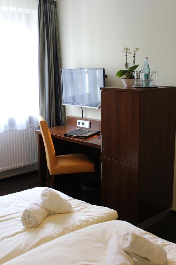 Hotel Brantl Roding Ngoại thất bức ảnh